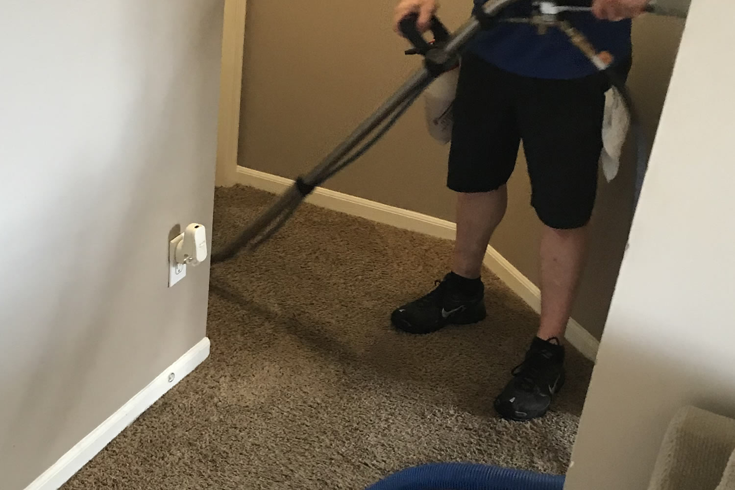 carolina-clean-pro-carpet-cleaning-upholstery-tile-grout-cleaning-hard-floor-hardwood-floor-cleaning-service-for-Garner-Raleigh-Cary-Clayton-Smithfield-Johnston-County-Wake-County-NC-19