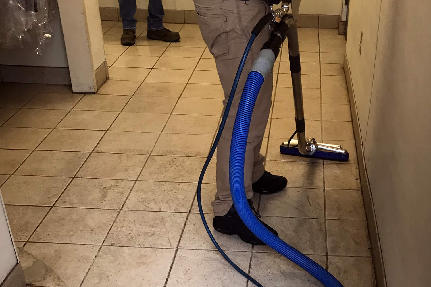 carolina-clean-pro-carpet-cleaning-upholstery-tile-grout-cleaning-hard-floor-hardwood-floor-cleaning-service-for-Garner-Raleigh-Cary-Clayton-Smithfield-Johnston-County-Wake-County-NC-31